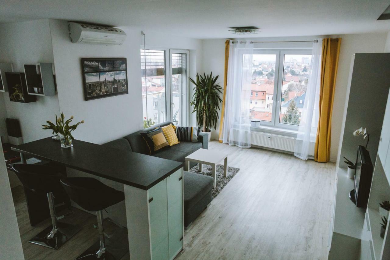 Design Apartment, The City Centre Close To The Health Spa Piest'any Eksteriør billede