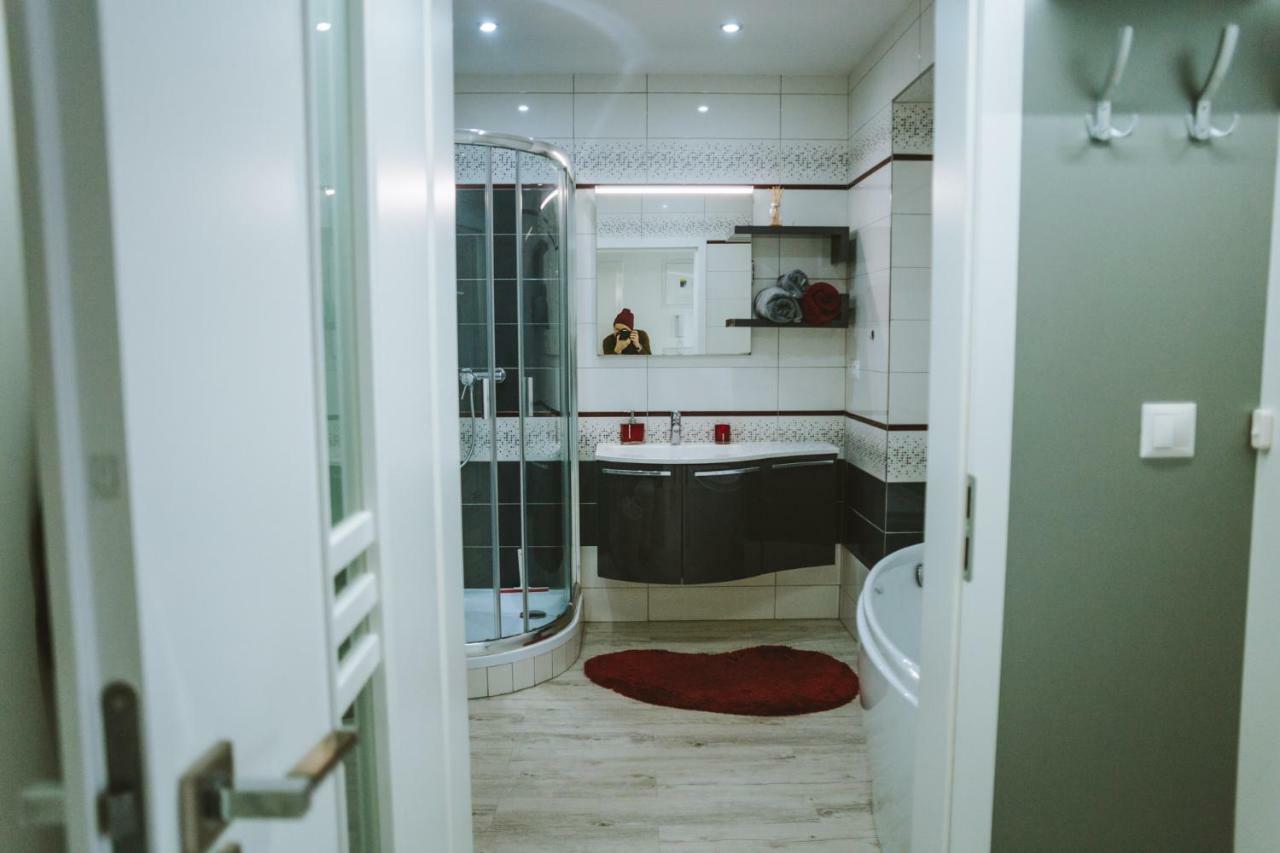 Design Apartment, The City Centre Close To The Health Spa Piest'any Eksteriør billede