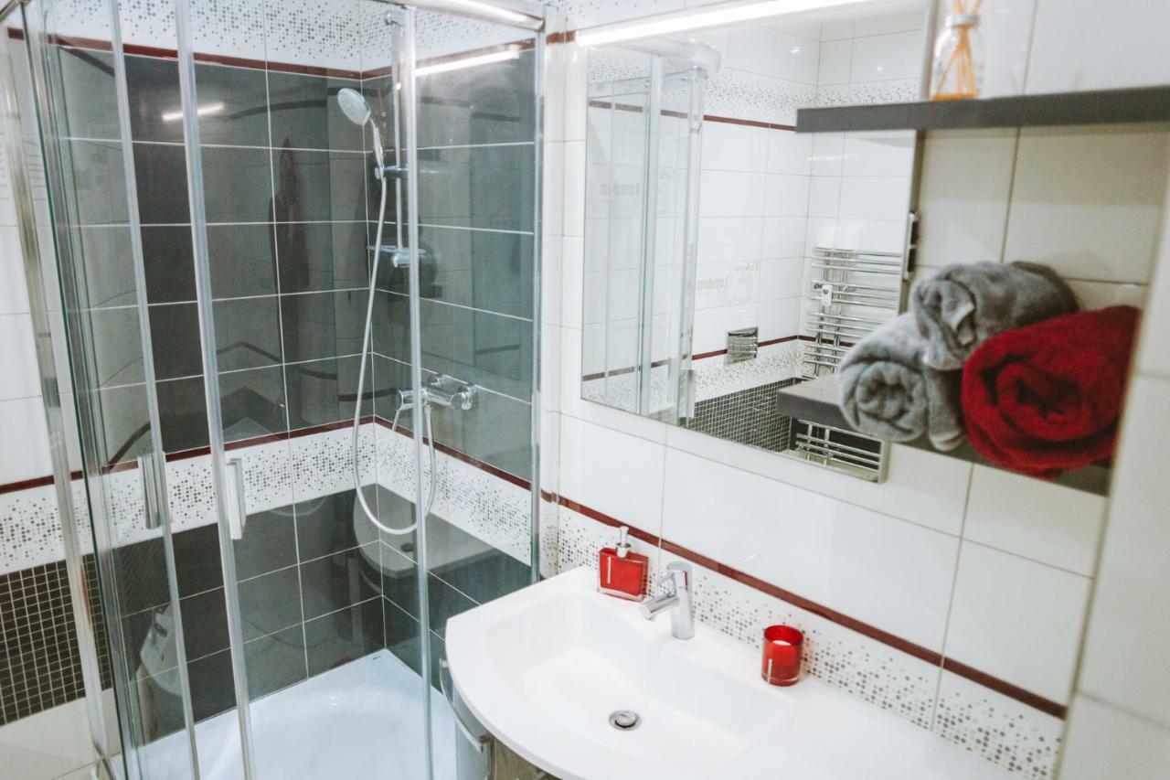 Design Apartment, The City Centre Close To The Health Spa Piest'any Eksteriør billede